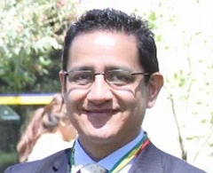 Alex Villaz&oacute;n